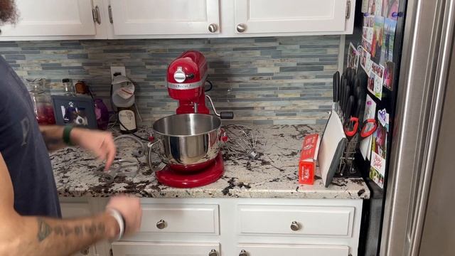 KitchenAid 6 Qt. Professional 600 Series Bowl-Lift Stand Mixer - Empire Red смотреть онлайн