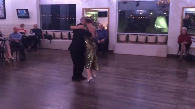 Matthew and Ninah *Milonga Brava, Francisco Canaro 12-23-16 IMG 7986 смотреть онлайн