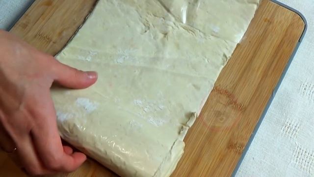 Яблочные розочки из слоеного теста. Рецепт яблочных розочек смотреть онлайн