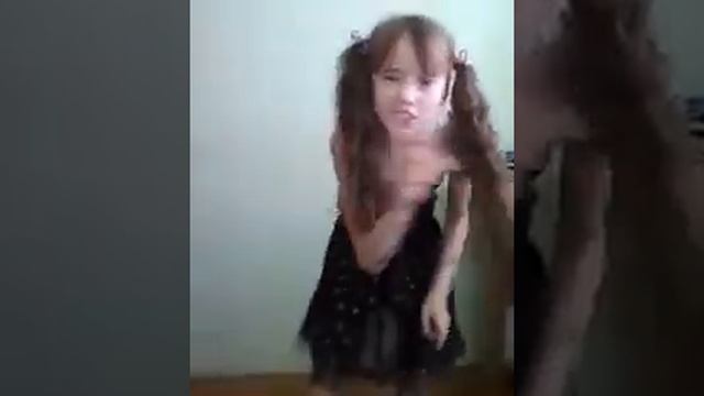 Я танцую под песню танцы под фонарем. смотреть онлайн
