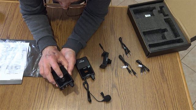 UNBOXING WIRELESS UHF MICROPHONE DEBRA DV01 смотреть онлайн