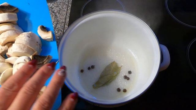Готовим очень вкусные маринованные грибочки за 20 минут. Шампиньоны вкуснее магазинных смотреть онлайн