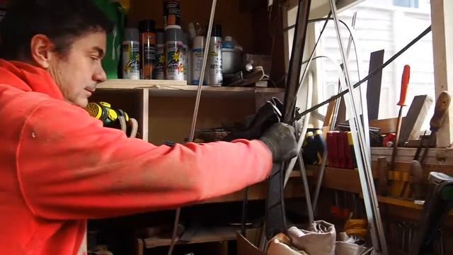 HOW-TO: Remove front bumper and grill! | VW Kombi restoration смотреть онлайн