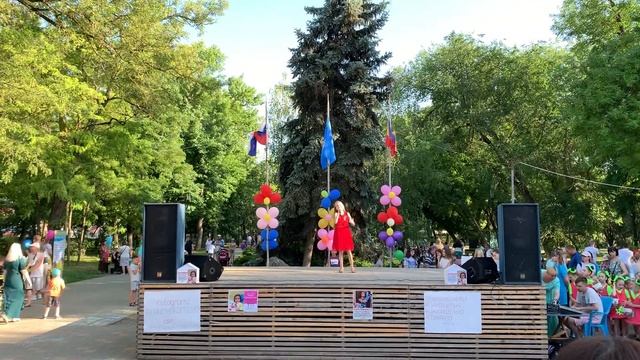 «Я нарисую новый мир» Сурменова Ксения 01.06.2019г. смотреть онлайн