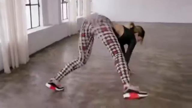 Lexy Panterra( тверк) смотреть онлайн