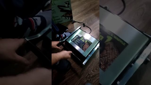 ECG 2033 контактный электрогриль