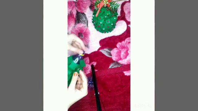 как можно сделать ёлку из двух материала?🤔 аксессуары для "new year"🤗 смотреть онлайн