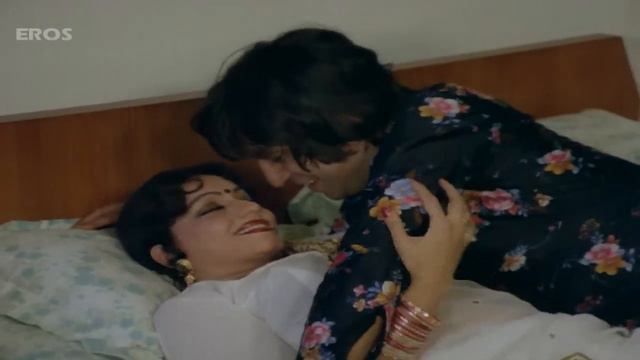 Shakti Kapoor Being Naughty With Jayshree T - Dharm Adhikari | Sridevi Best movie смотреть онлайн