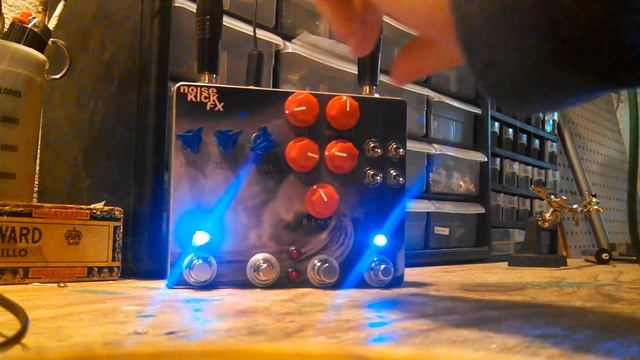 The Swell. Custom reverb + tap delay w/ modulation смотреть онлайн