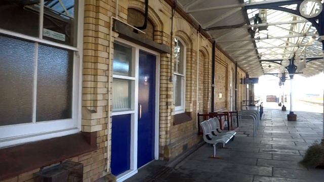 Underground & Overground - Workington Railway Station, Cumbria ( Lake District ) UK смотреть онлайн