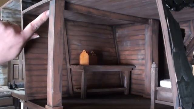 Working on Uncle Festers Room in the Mansion Dollhouse смотреть онлайн