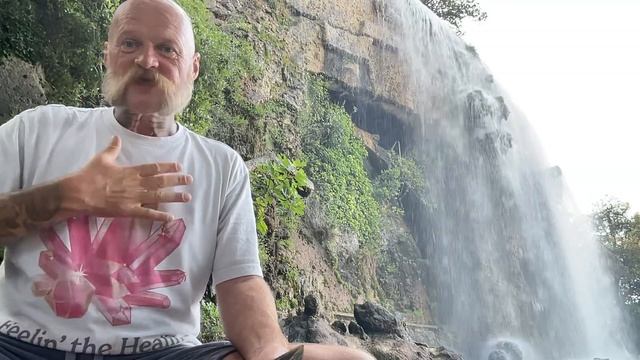 Cosmic Hall of Mirrors - True Reflections & Changing Destinies at the Cosmic Cascade смотреть онлайн