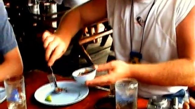 Тайланд. Как правильно есть устриц . смотреть онлайн