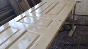 Покраска деревянных дверей.