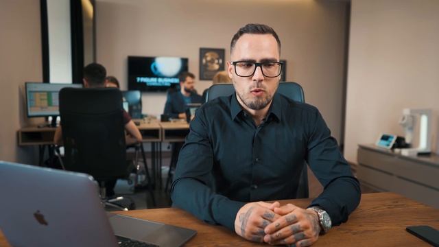 How To Become One Of The Best Paid Coaches Consultants In Your Niche смотреть онлайн