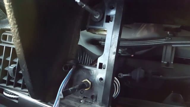 Fixing Odometer, Tachometer, Temperature Gauge - 1993 Volvo 240 Wagon Restoration part 5 смотреть онлайн