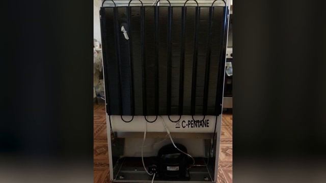 Морозильный шкаф Indesit SFR 100 смотреть онлайн