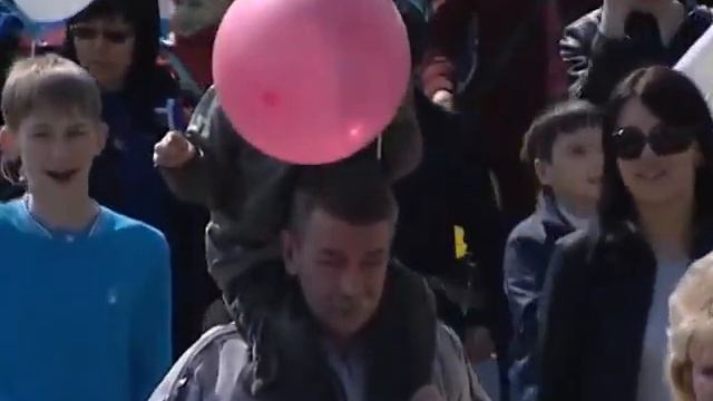 Первомай в Хабаровске 2012.m2p смотреть онлайн