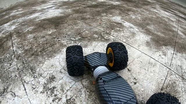 UNBOXING! Hyper Tumble Ultimate 2 side roll car off-road drive testing play with Abee смотреть онлайн