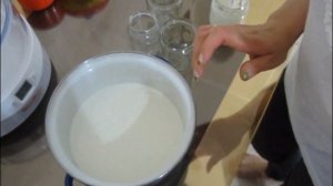 Кефир в йогуртнице.