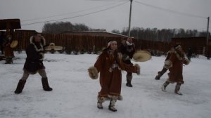 Веселый корякский танец