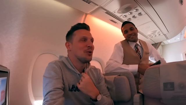 WORLD'S BEST ECONOMY CLASS? смотреть онлайн