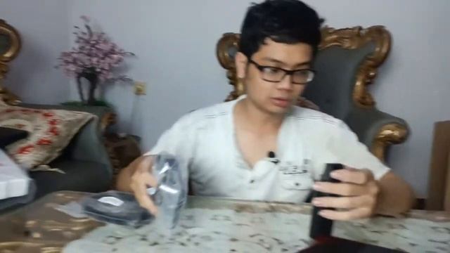 Unboxing Gaming Monitor Cukup Terjangkau LG 24GN600 смотреть онлайн