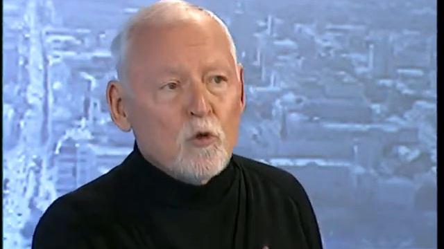 Экономист Владимир Фролов: Деньги закачивают в Москву, и обратно откачивают за откаты смотреть онлайн