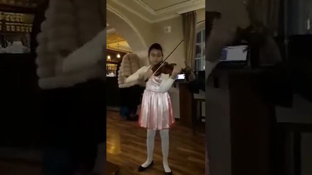 шедевр, милашка на скрипке смотреть онлайн
