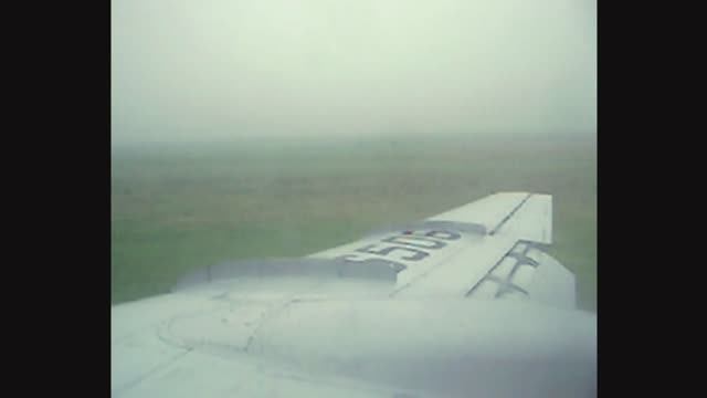 Ту-134А RA-65066 посадка в тумане смотреть онлайн