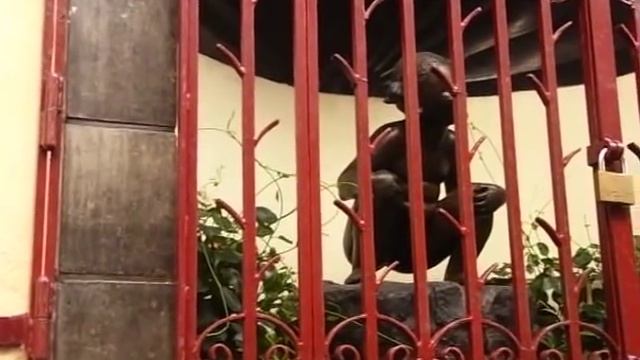 Писающая девочка смотреть онлайн