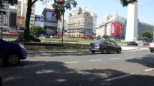 Самый широкий проспект мира - им. 9 июля. Буэнос Айрес смотреть онлайн