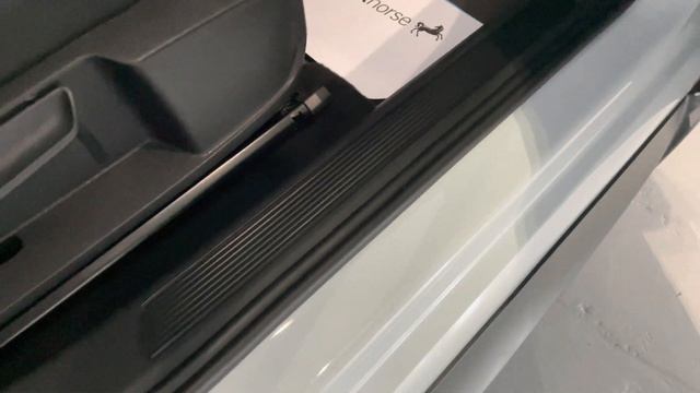 Review of 2021 Volkswagen ID.3 Pro Performance Life 5dr смотреть онлайн