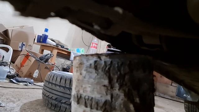 замена тросов ручника и задних колодок на Kia spectra смотреть онлайн