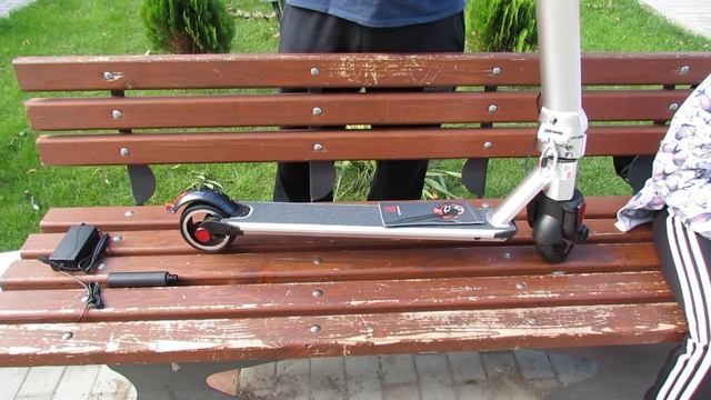 Unboxing Eastgo I8 Aluminum Alloy 6 Inch 5200mAh Battery Folding Electric Scooter