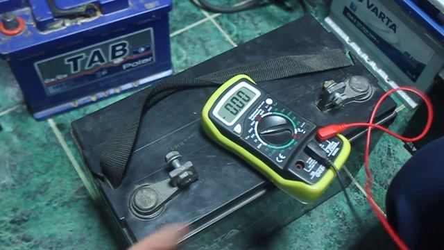 Как определить полярность аккумулятора? смотреть онлайн