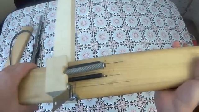 Ещё один, простой станок для нарезки резины на посадку рыбацких сетей из автомобильных камер смотреть онлайн