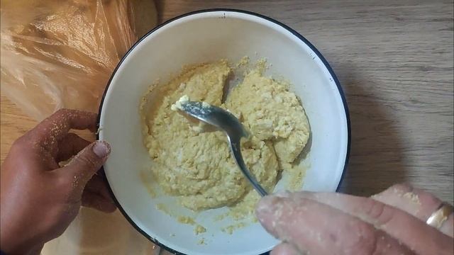 МАСТЫРКА ДЛЯ РЫБАЛКИ ИЗ КУКУРУЗНОГО ПЕЧЕНЬЯ смотреть онлайн