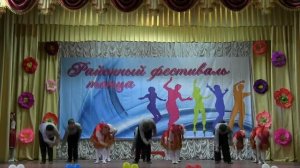 Танец "Как родная меня мать провожала"