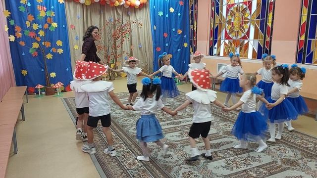 Осенний хоровод смотреть онлайн