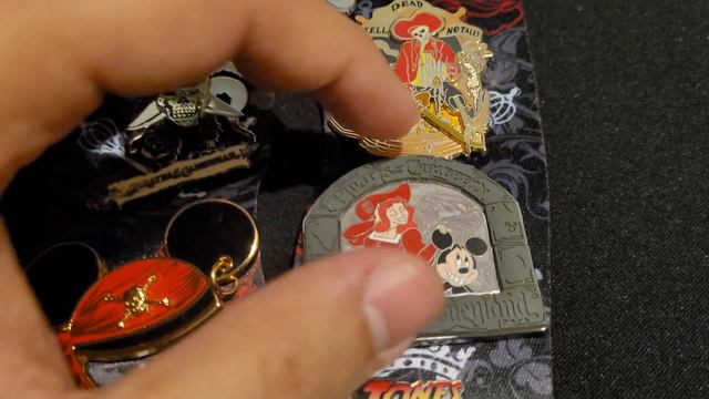 Disney Pirates of the Caribbean and Indiana Jones pin collection ☠️ 🐍 смотреть онлайн