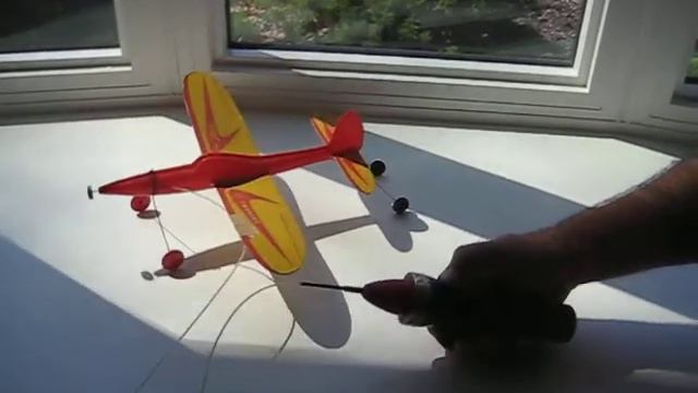 Vintage Victor Stanzel Co. ElectroMic Super Flash Flying Model смотреть онлайн