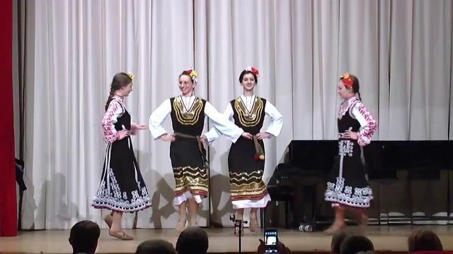 Болгарский танец - "Шопско хоро" Shope Dance, Шопско хоро смотреть онлайн