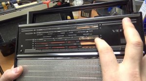 Купил на ЮЛЕ, знаменитый ВЭФ 202 (VEF-202). Один из самых популярных радиоприёмников в СССР