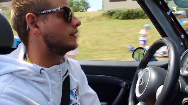 Tour de France 2019 : un étudiant dijonnais dans la caravane publicitaire смотреть онлайн