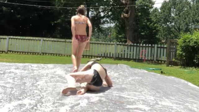 We made a slip-n-slide смотреть онлайн