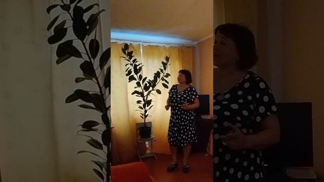 Lara Svetlova; psychologist "This song from our youth is dedicated to my childhood friends!" смотреть онлайн