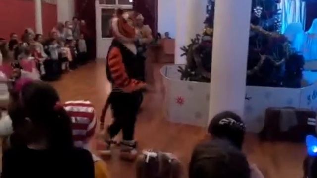 Новогодние каникулы смотреть онлайн