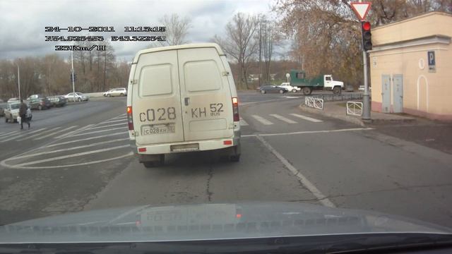 Грубо нарушает ПДД смотреть онлайн