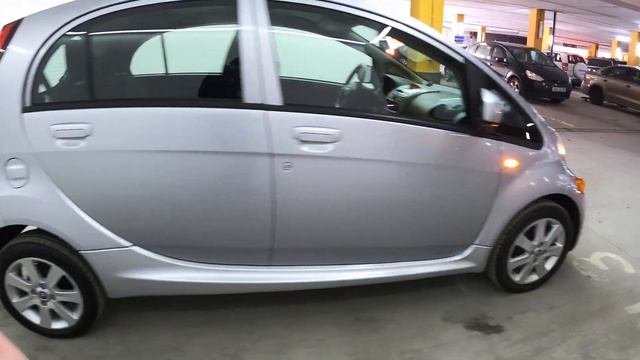 Mitsubishi I-MiEV I 0.0 AT (67 л.с.) 2011